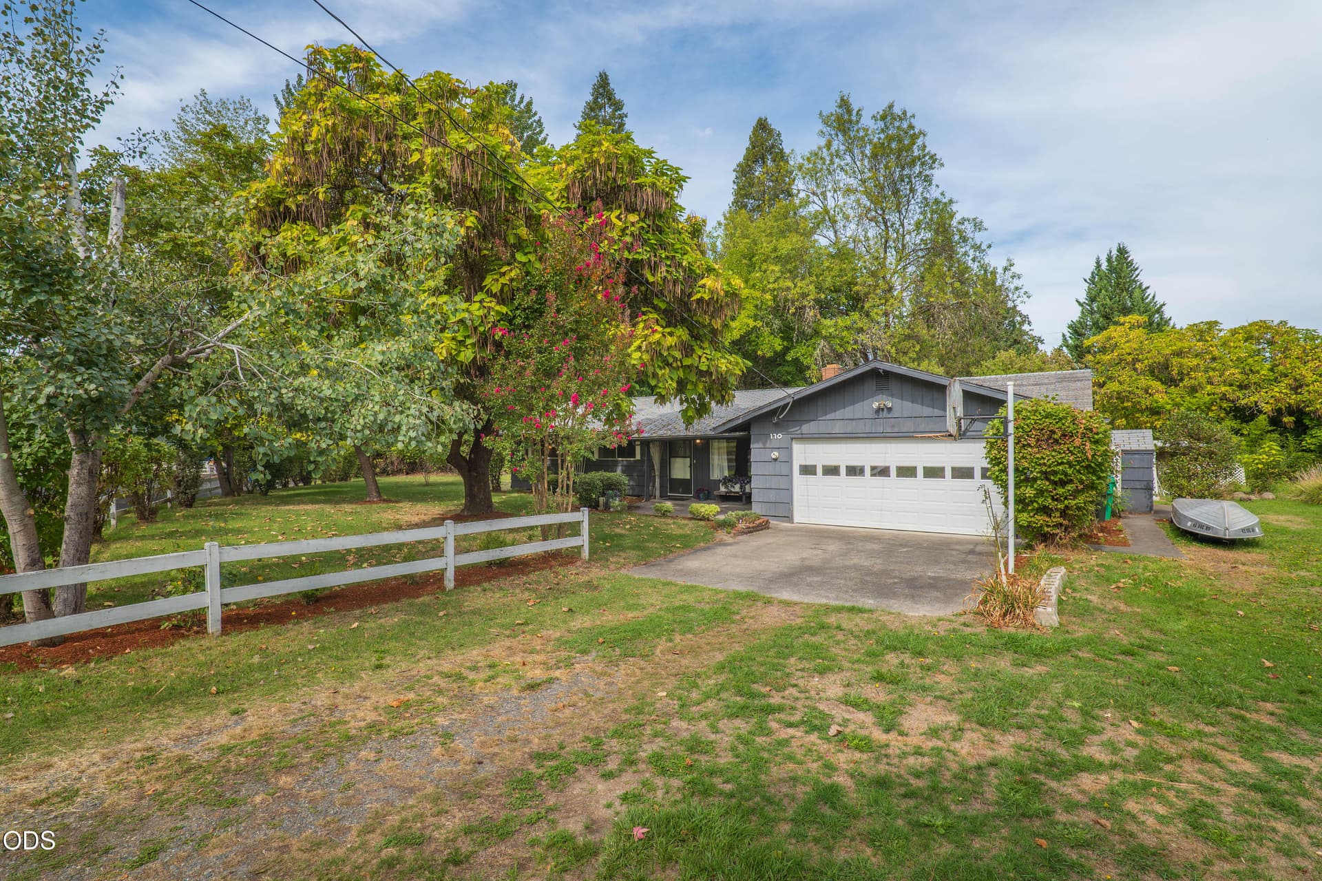 170SEAllenwoodDr-03. Photo 3 of 43, 170 Allenwood Drive, Grants Pass, OR 97527