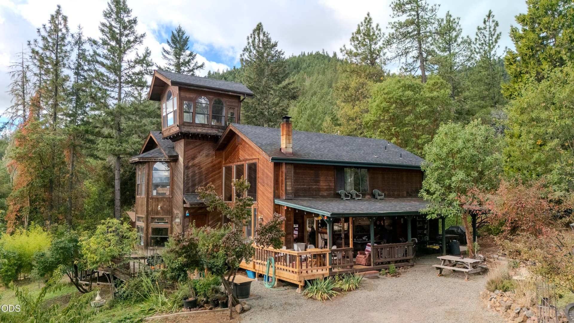 Main House. Photo 1 of 38, 732 Glenlyn Drive, Williams, OR 97544
