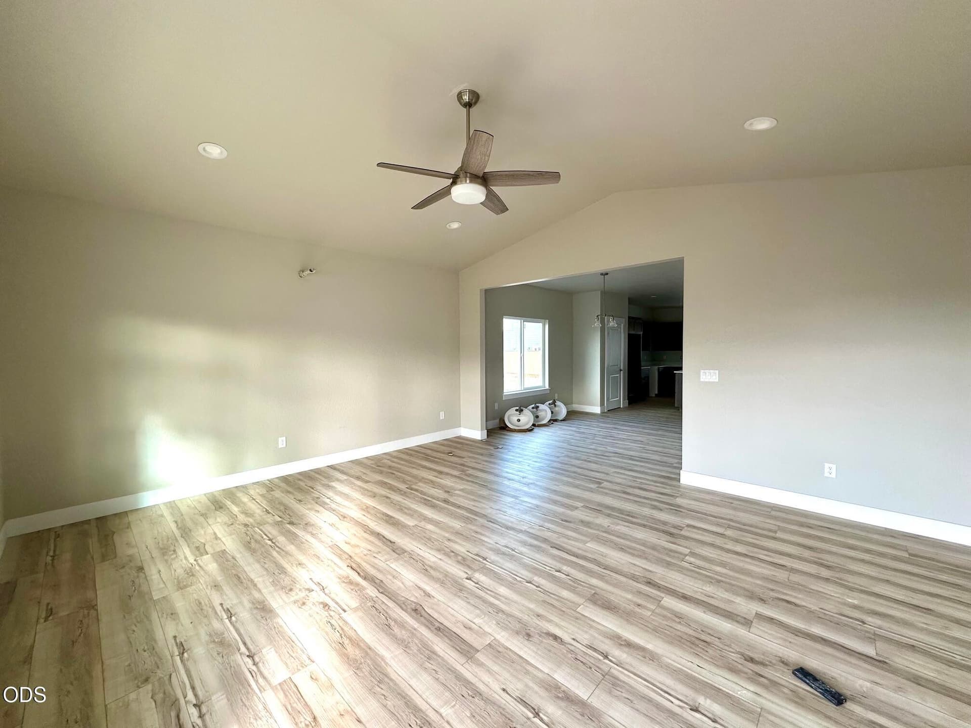 IMG_0308. Photo 2 of 16, 315 E Rapp Road, Talent, OR 97540