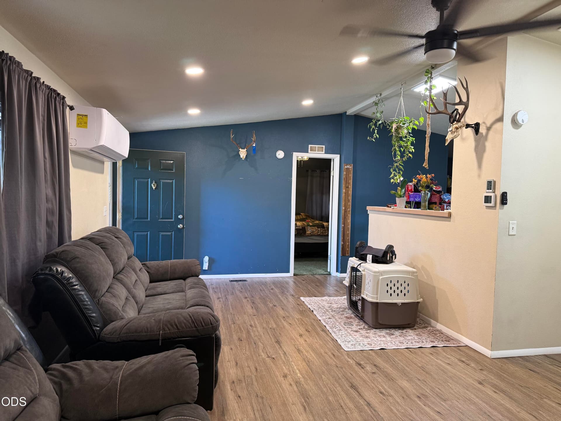 545 living room. Photo 5 of 25, 545 Laurel Avenue, Butte Falls, OR 97522