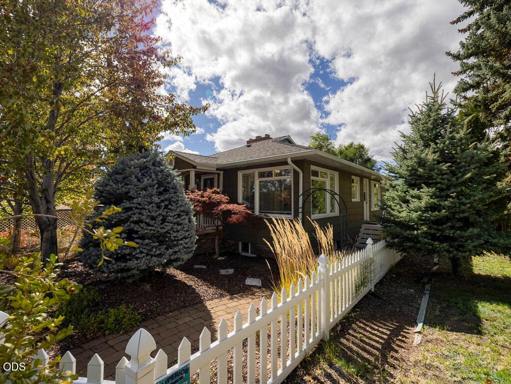 430 Laguna. Photo 1 of 37, 430 N Laguna Street, Klamath Falls, OR 97601