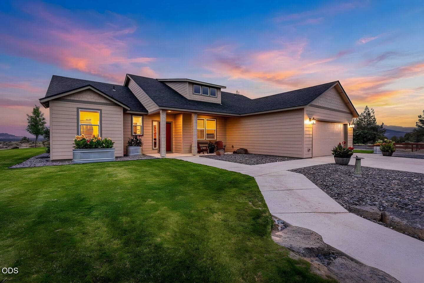 Sunset. Photo 3 of 64, 2791 NW Lexie Lane, Redmond, OR 97756