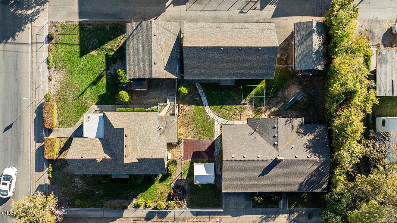 DJI_20260923171021_0014_D. Photo 4 of 51, 411 NW E Street, Grants Pass, OR 97526