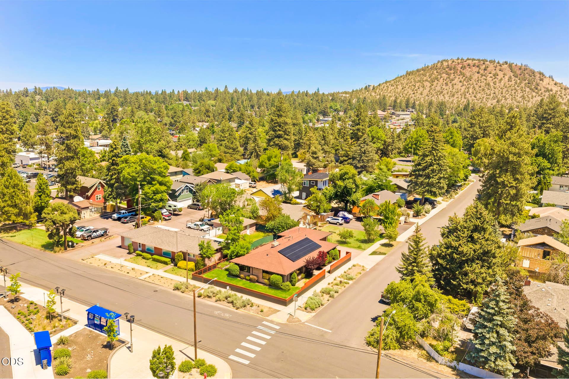3-web-or-mls-33-print-DJI_20260616133139. Photo 4 of 45, 408 NE Hawthorne Avenue, Bend, OR 97701