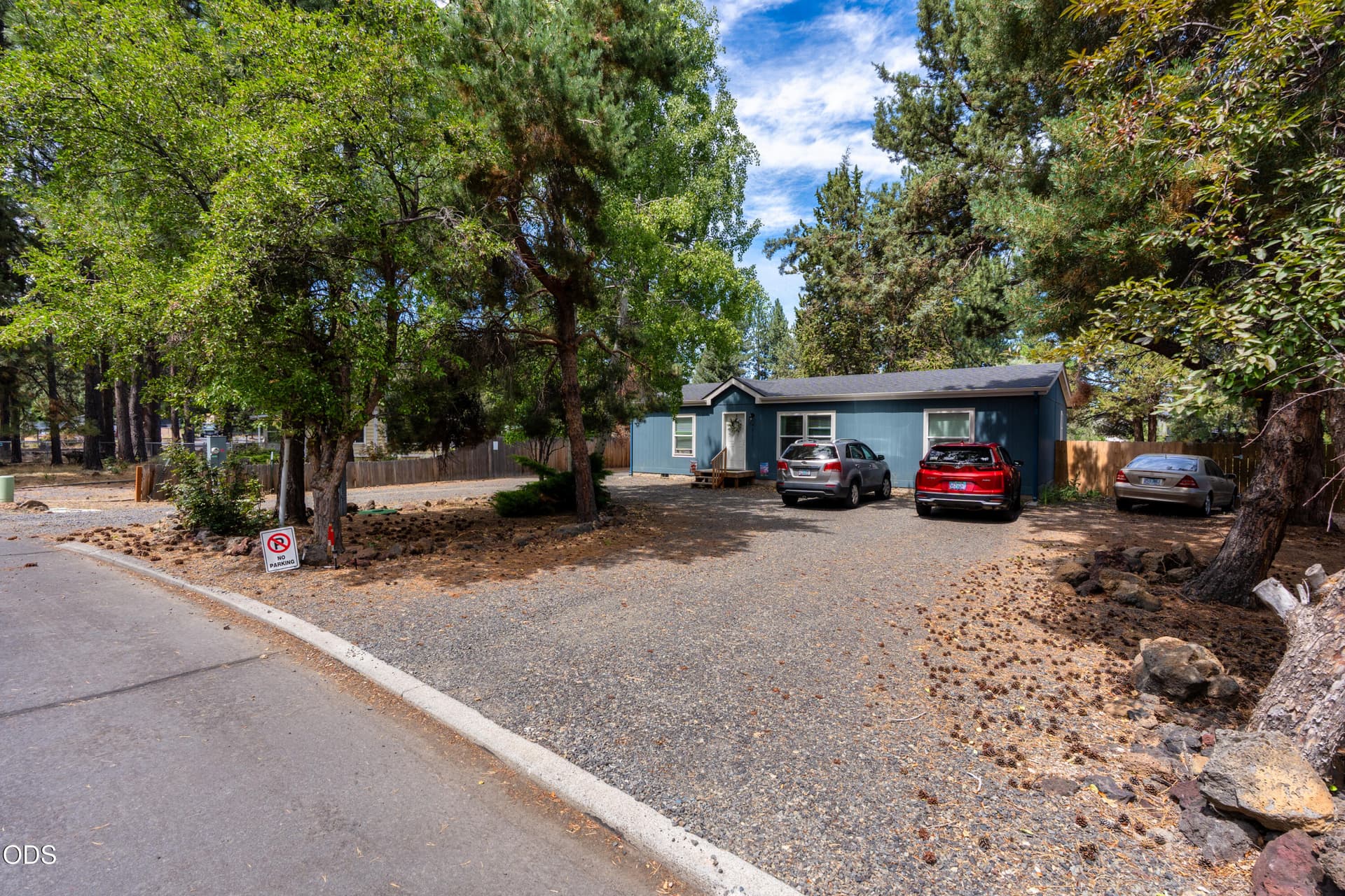 103_Chuckanut_Pro Property Photos_Bend R. Photo 5 of 36, 61071 Chuckanut Drive, Bend, OR 97702