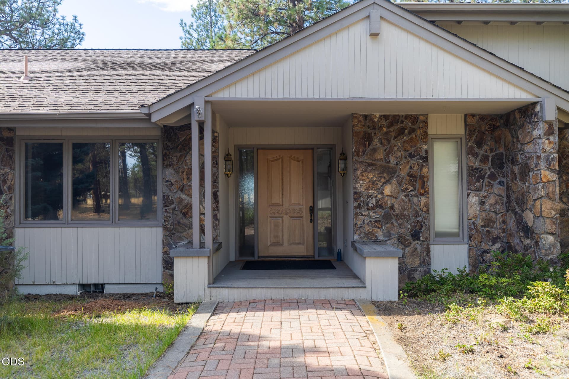 5. Photo 5 of 46, 16010 Old Juniper Road, Sisters, OR 97759