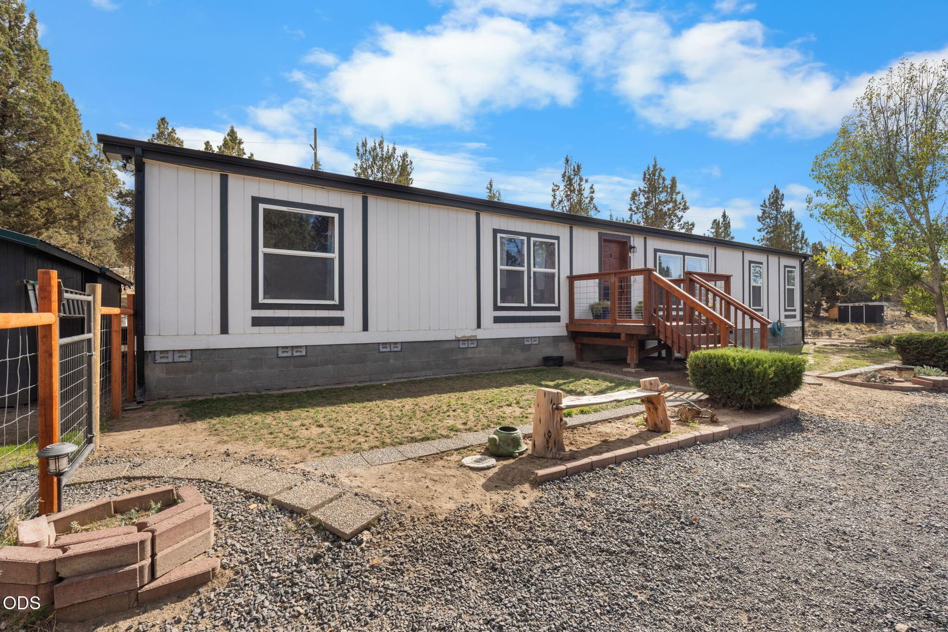 3-web-or-mls-_E0A5040. Photo 3 of 48, 4425 SE David Way, Prineville, OR 97754