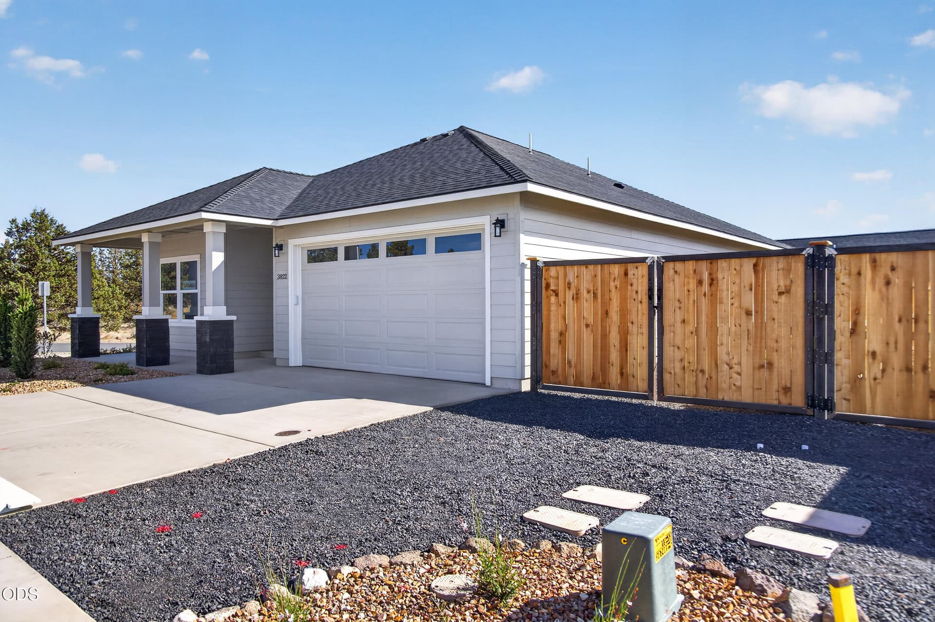 Wide side yard w gate. Photo 2 of 33, 3822 SW Antelope Way Unit Lot 47, Redmond, OR 97756