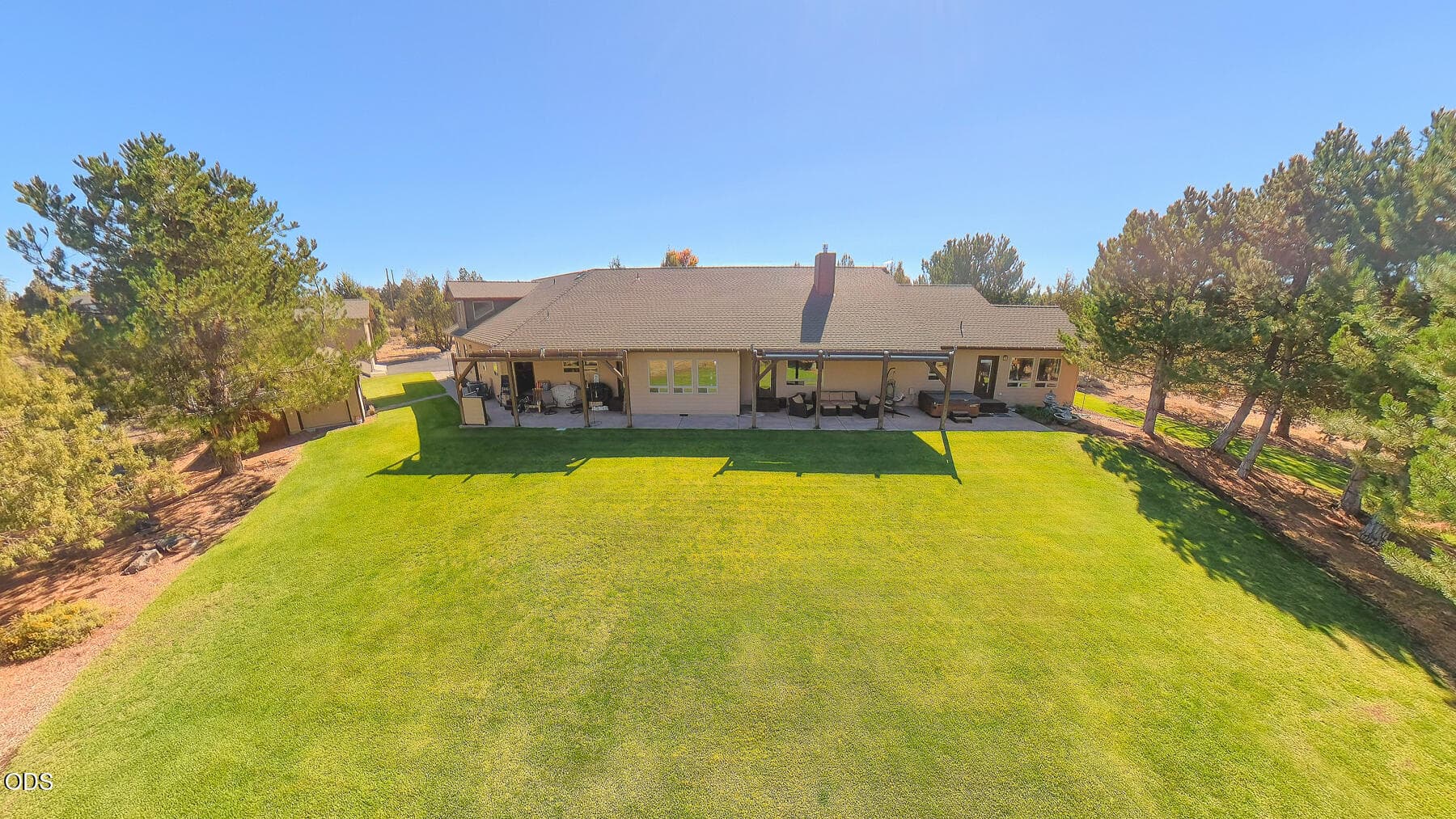 05. Photo 5 of 37, 18853 SW Sisters Place, Powell Butte, OR 97753