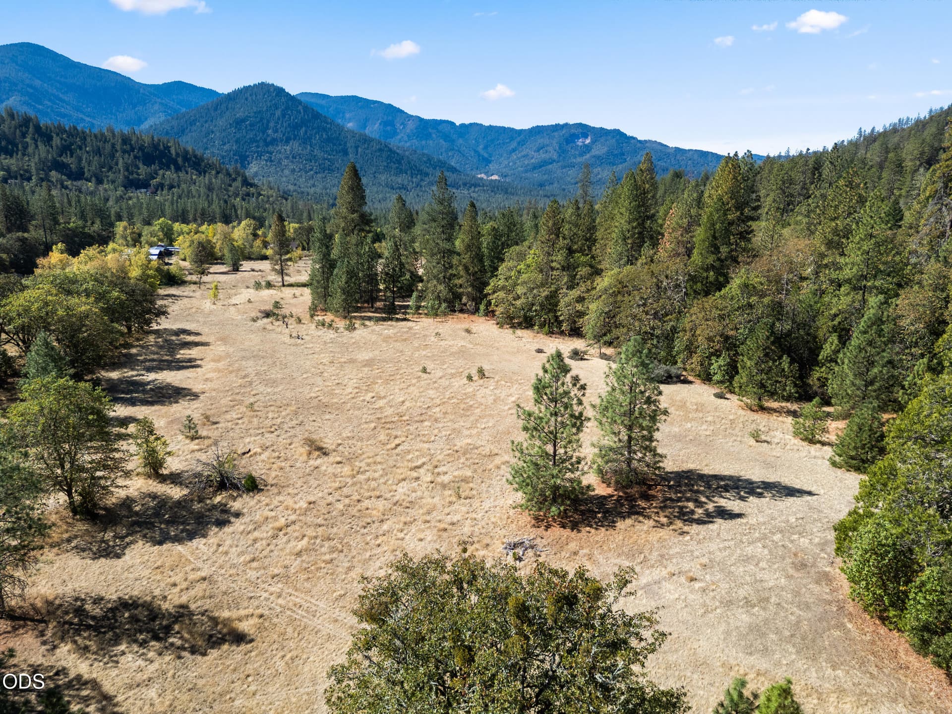 Mountain Views & Open Ground. Photo 1 of 21, 685 Bolt Mountain Road, Grants Pass, OR 97527