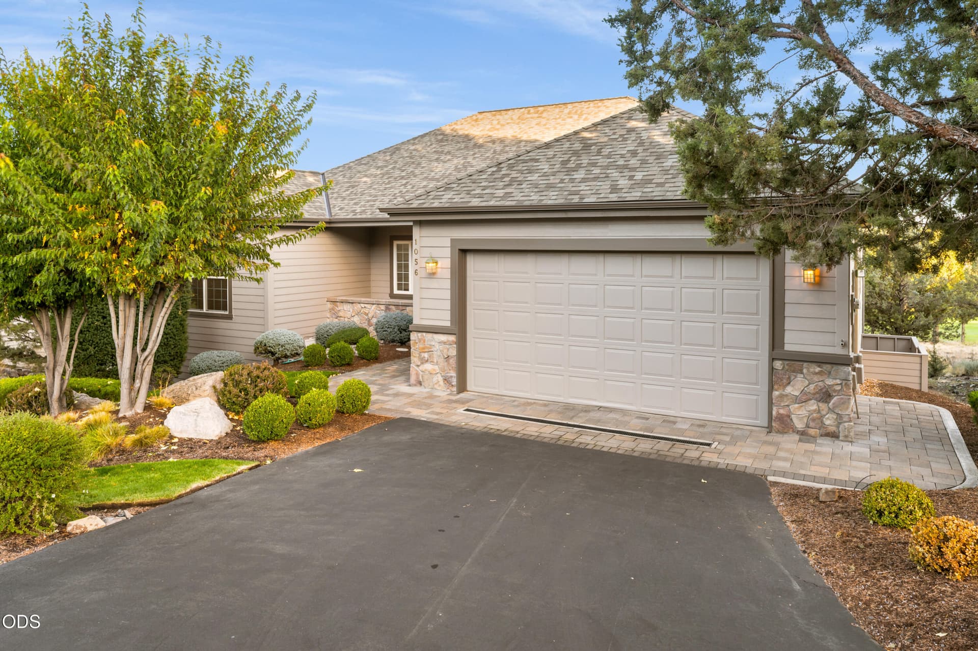 52-Exterior. Photo 4 of 143, 1056 Niagara Falls Drive, Redmond, OR 97756