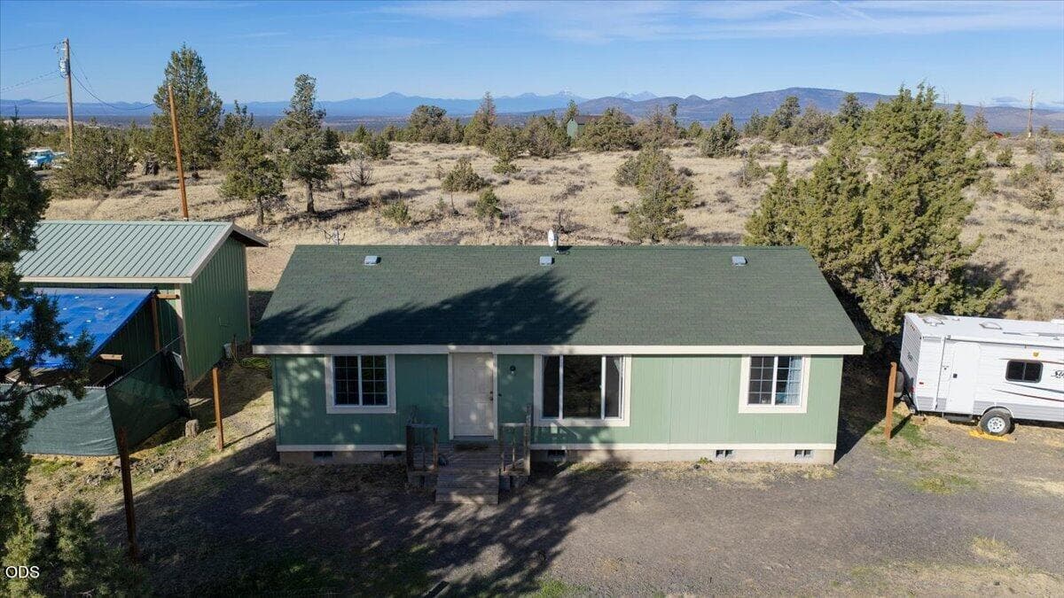 04-6192 SE Beretta Way, Prineville-4. Photo 3 of 48, 6192 SE Beretta Way, Prineville, OR 97754