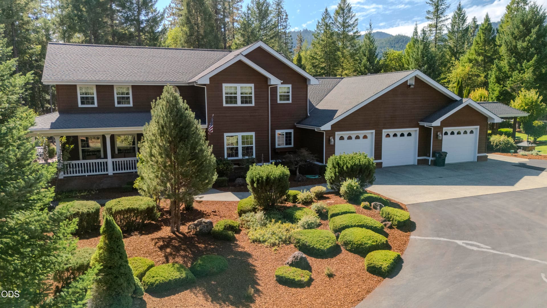 Front view. Photo 2 of 91, 148 Carlos Avenue, Rogue River, OR 97537