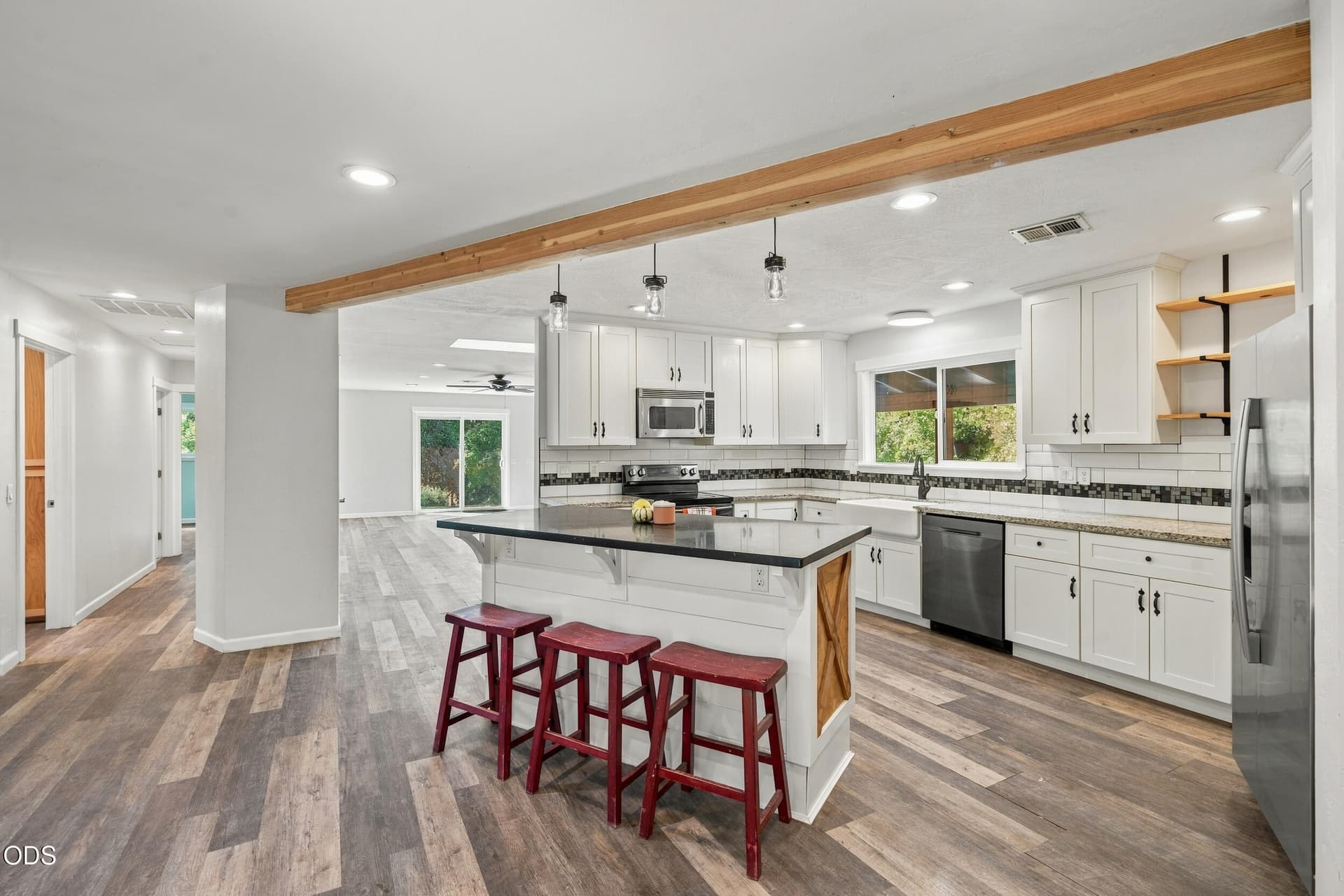 6. Photo 5 of 46, 2788 Midway Avenue, Grants Pass, OR 97527