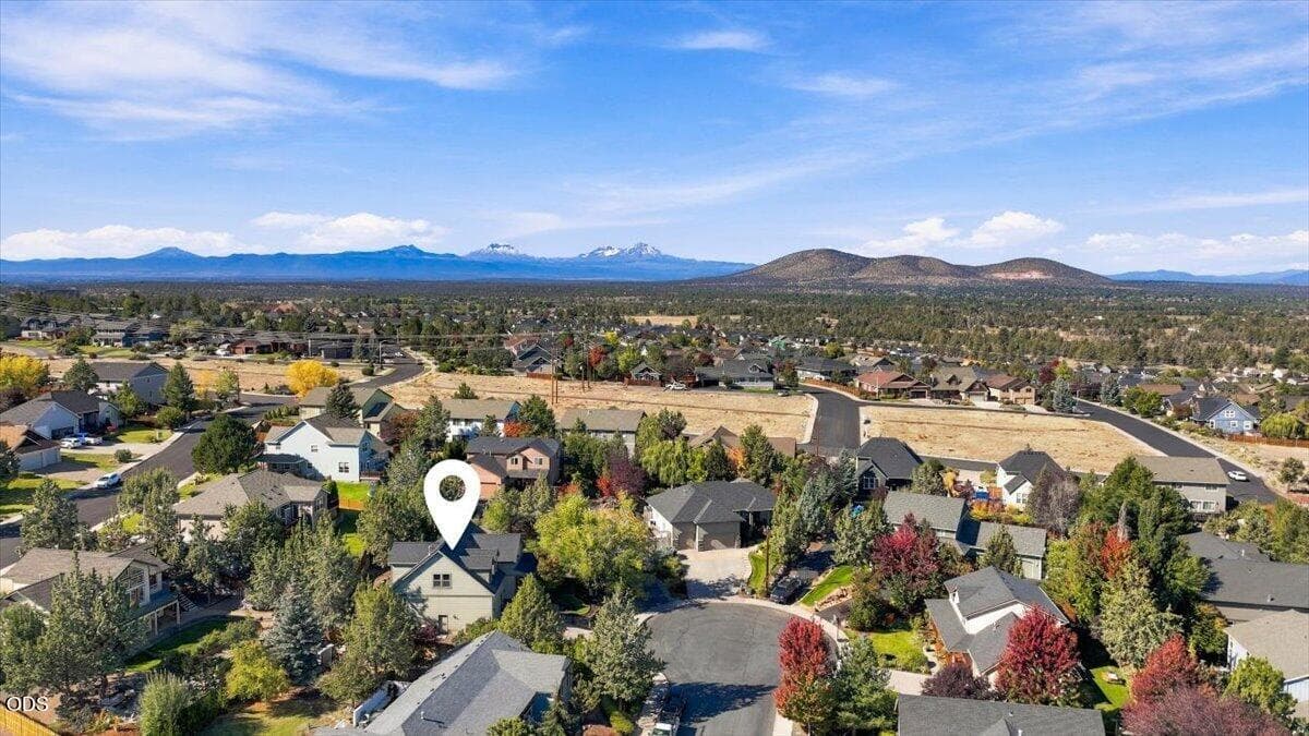 002-Pacific_Shoots_003. Photo 2 of 50, 3750 SW Crest Court, Redmond, OR 97756