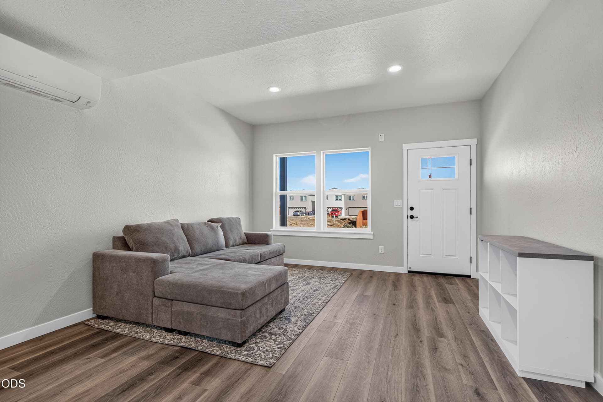 9R9A7560. Photo 4 of 35, 953 Honey Bee Street, Medford, OR 97501