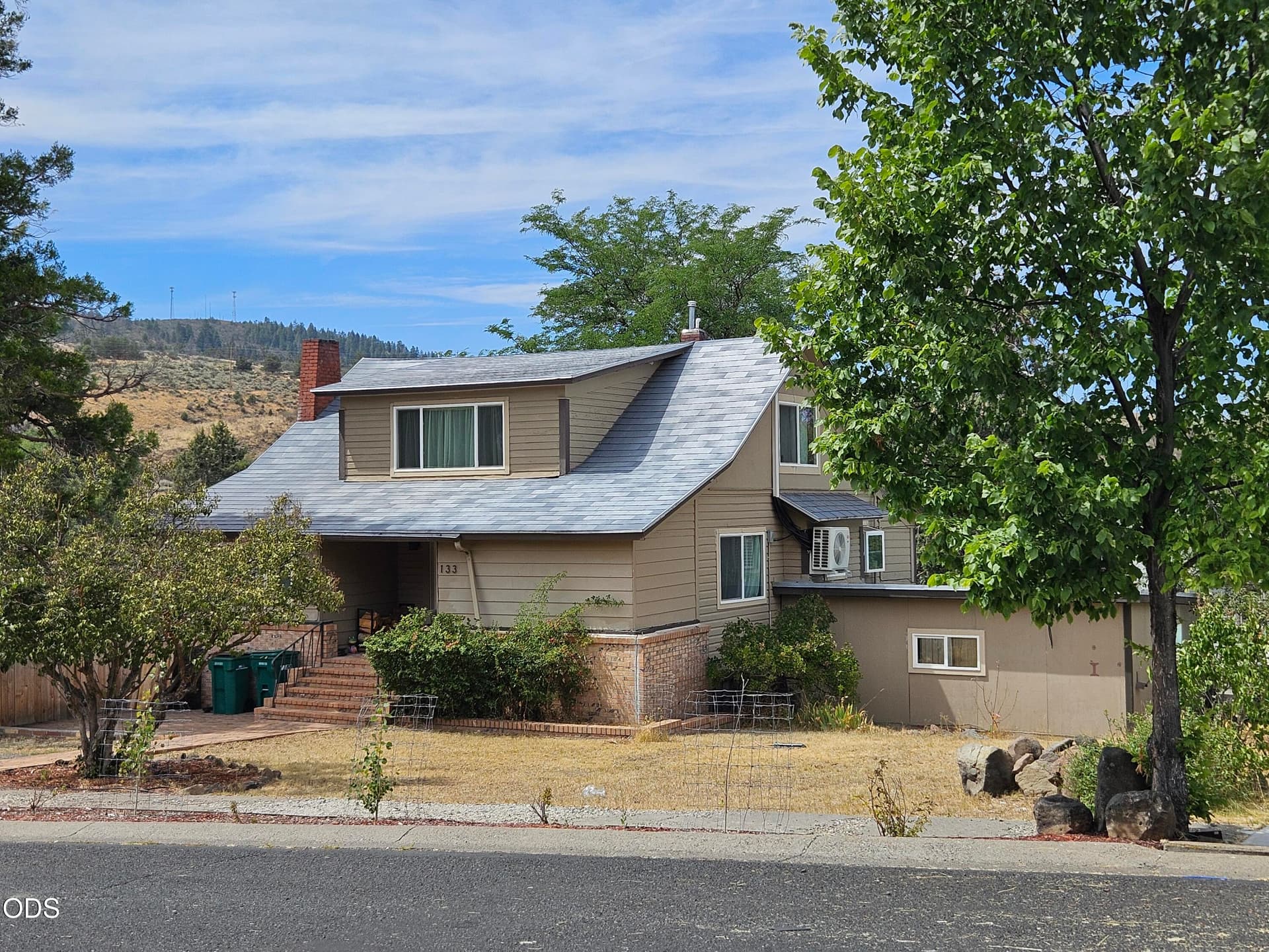Front. Photo 2 of 4, 133 Grant Street, Klamath Falls, OR 97601