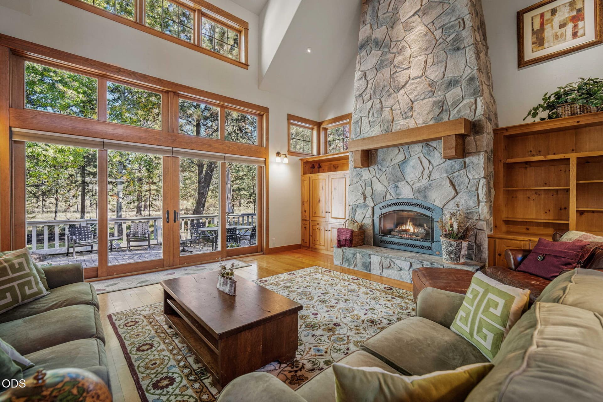11-web-or-mls-17 North Course Ln-011. Photo 4 of 81, 17980 North Course Lane Unit 17, Sunriver, OR 97707
