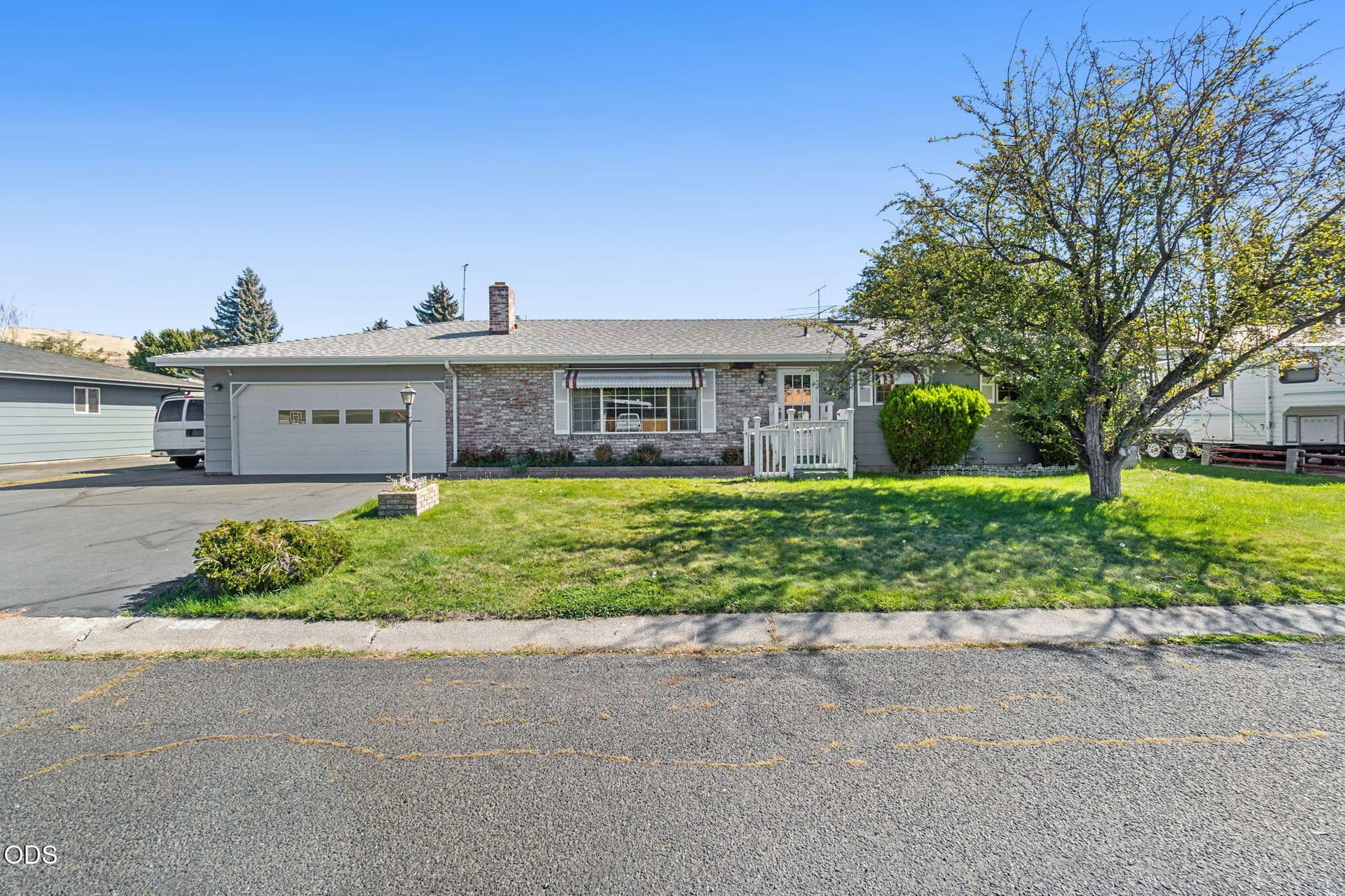 5-web-or-mls-DSC00855. Photo 3 of 46, 3219 Caroline Street, Klamath Falls, OR 97603
