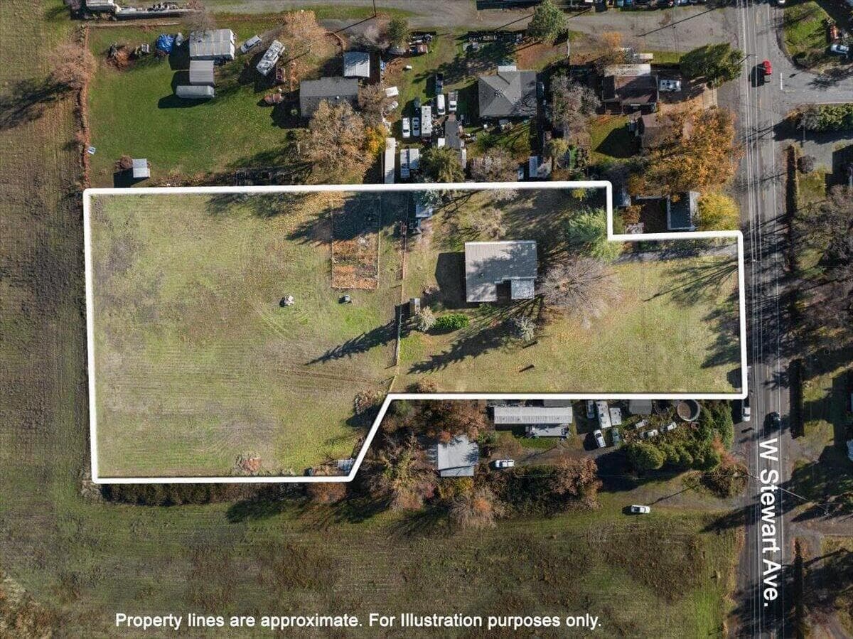Aerial. Photo 5 of 35, 2554 W Stewart Avenue, Medford, OR 97501