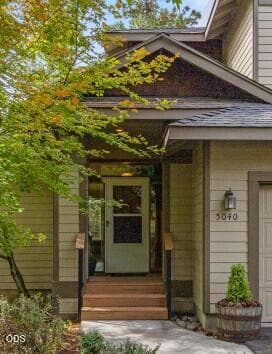 Covered Entry. Photo 3 of 46, 5040 Swallow Court, Klamath Falls, OR 97601