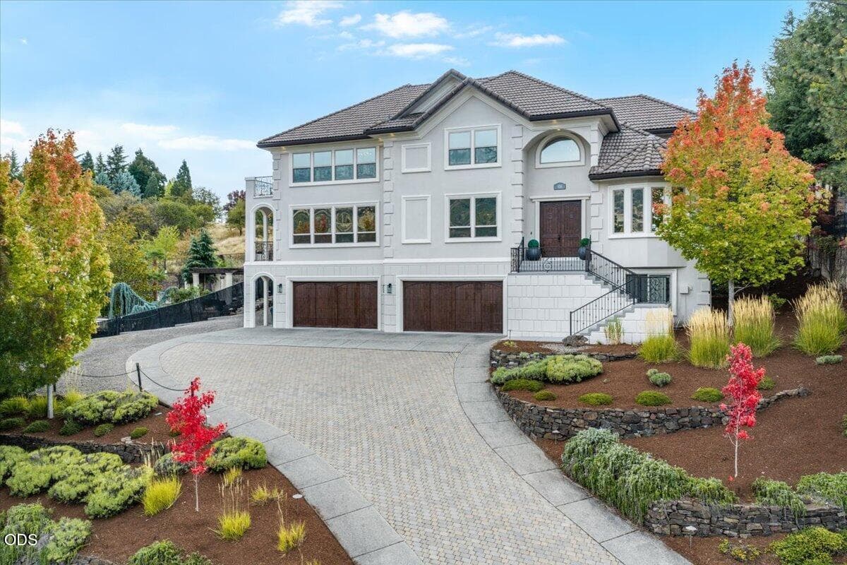94-DJI_20260924130856_0031_D. Photo 1 of 52, 108 Monterey Drive, Medford, OR 97504