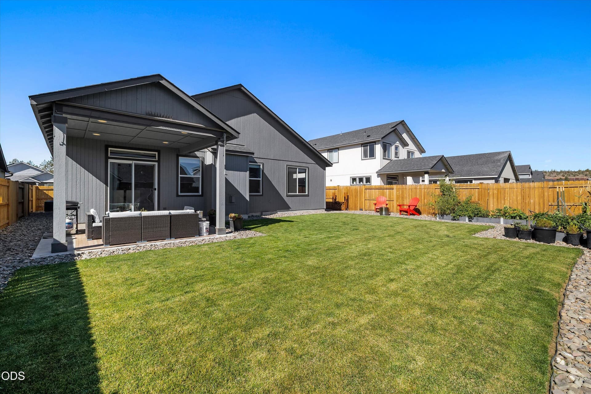 33-20260930 JILL ROSELL-27. Photo 2 of 31, 3350 NW 9th Lane, Redmond, OR 97756