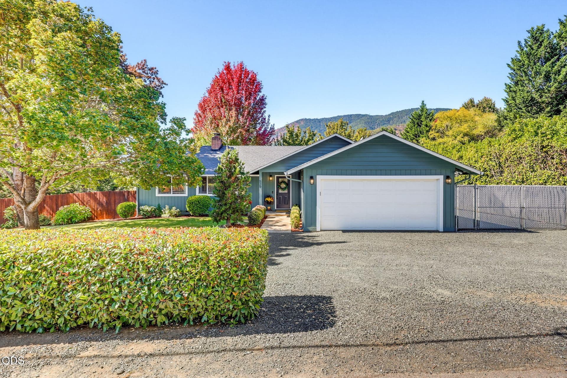 3-Frontal. Photo 3 of 38, 529 Broadway Street, Rogue River, OR 97537