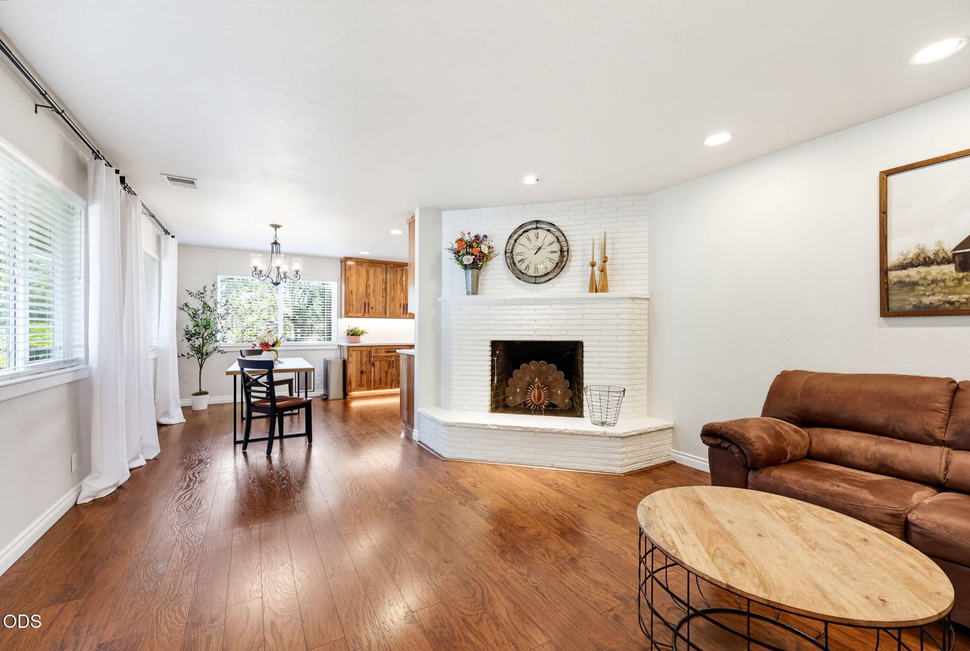5-Living-Dining Room. Photo 5 of 38, 529 Broadway Street, Rogue River, OR 97537