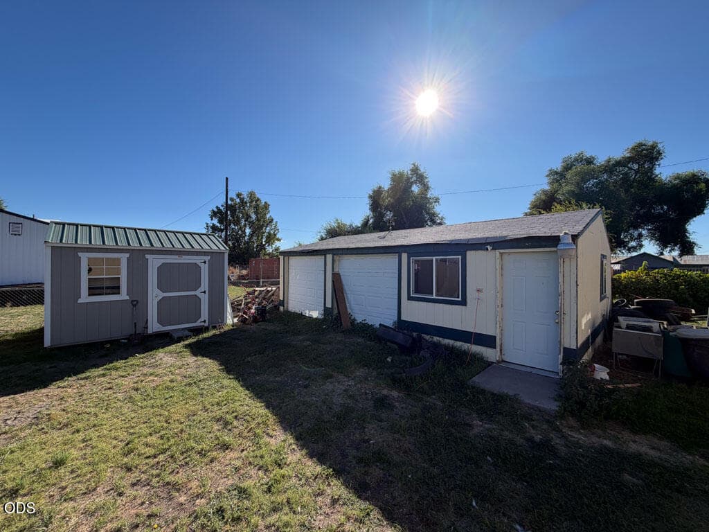 2. Photo 2 of 35, 2331 2nd Street, Malin, OR 97632
