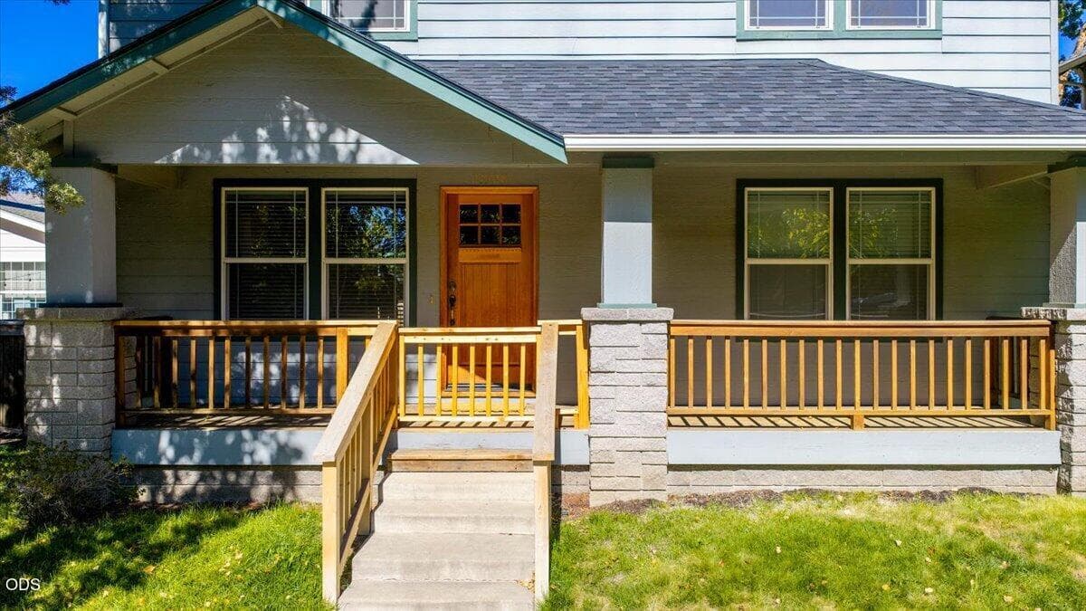 05-21328 Oakview Dr, Bend-5. Photo 2 of 43, 21328 Oakview Drive, Bend, OR 97701