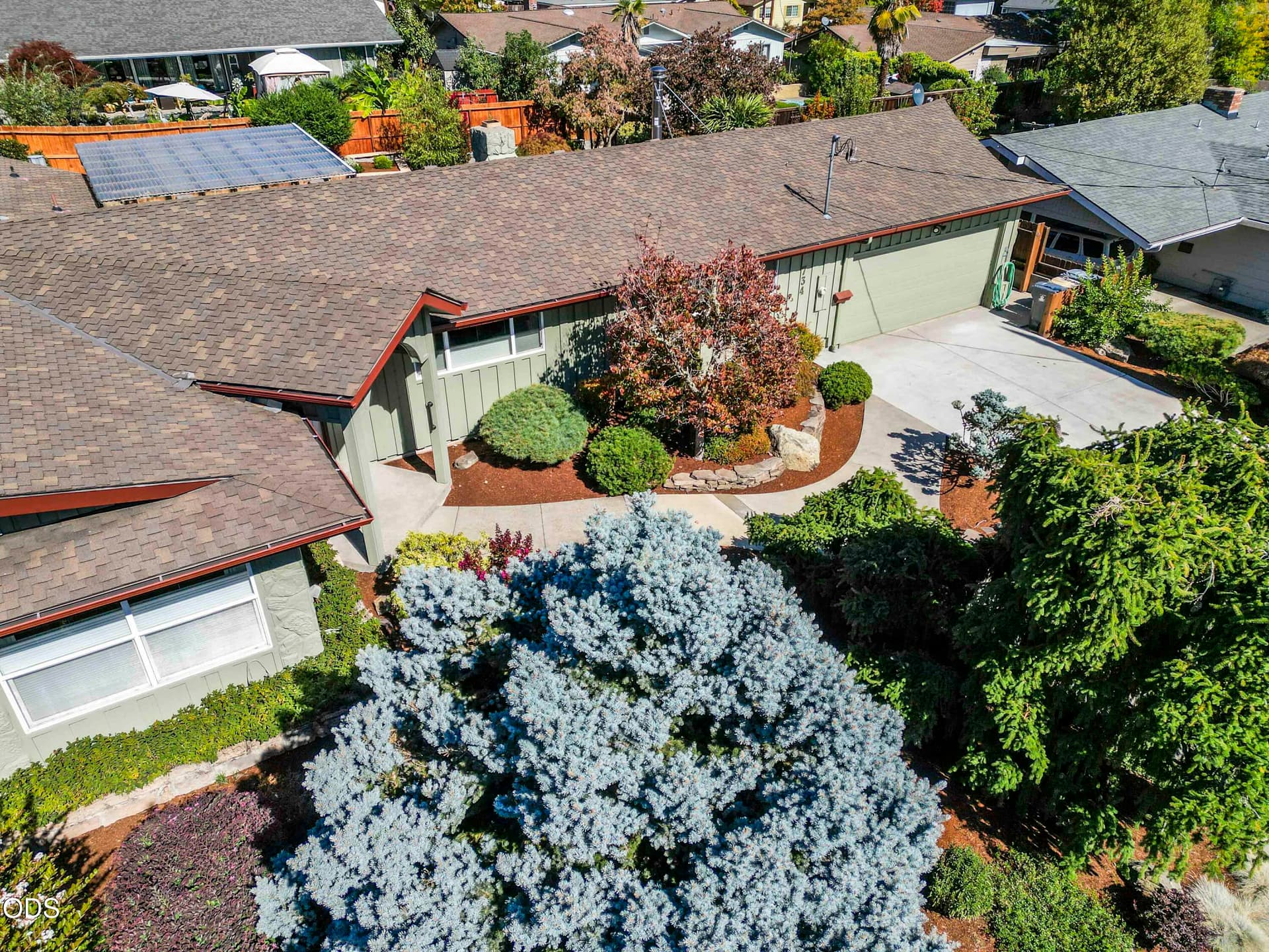 Beautiful !. Photo 3 of 66, 734 NW Midland Avenue, Grants Pass, OR 97526