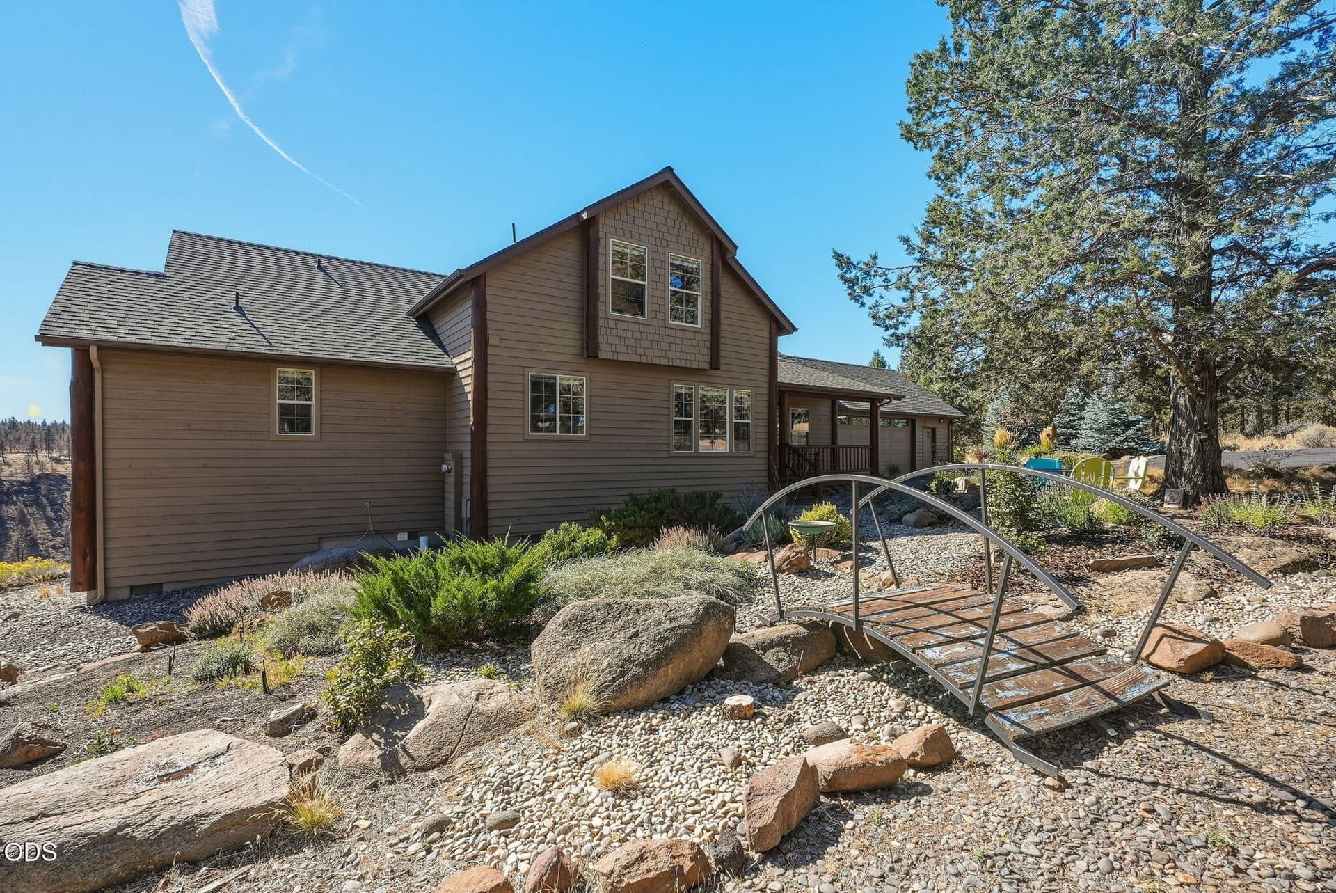 3-web-or-mls-Riley-Visuals-3. Photo 2 of 61, 17555 Mountain View Road, Sisters, OR 97759