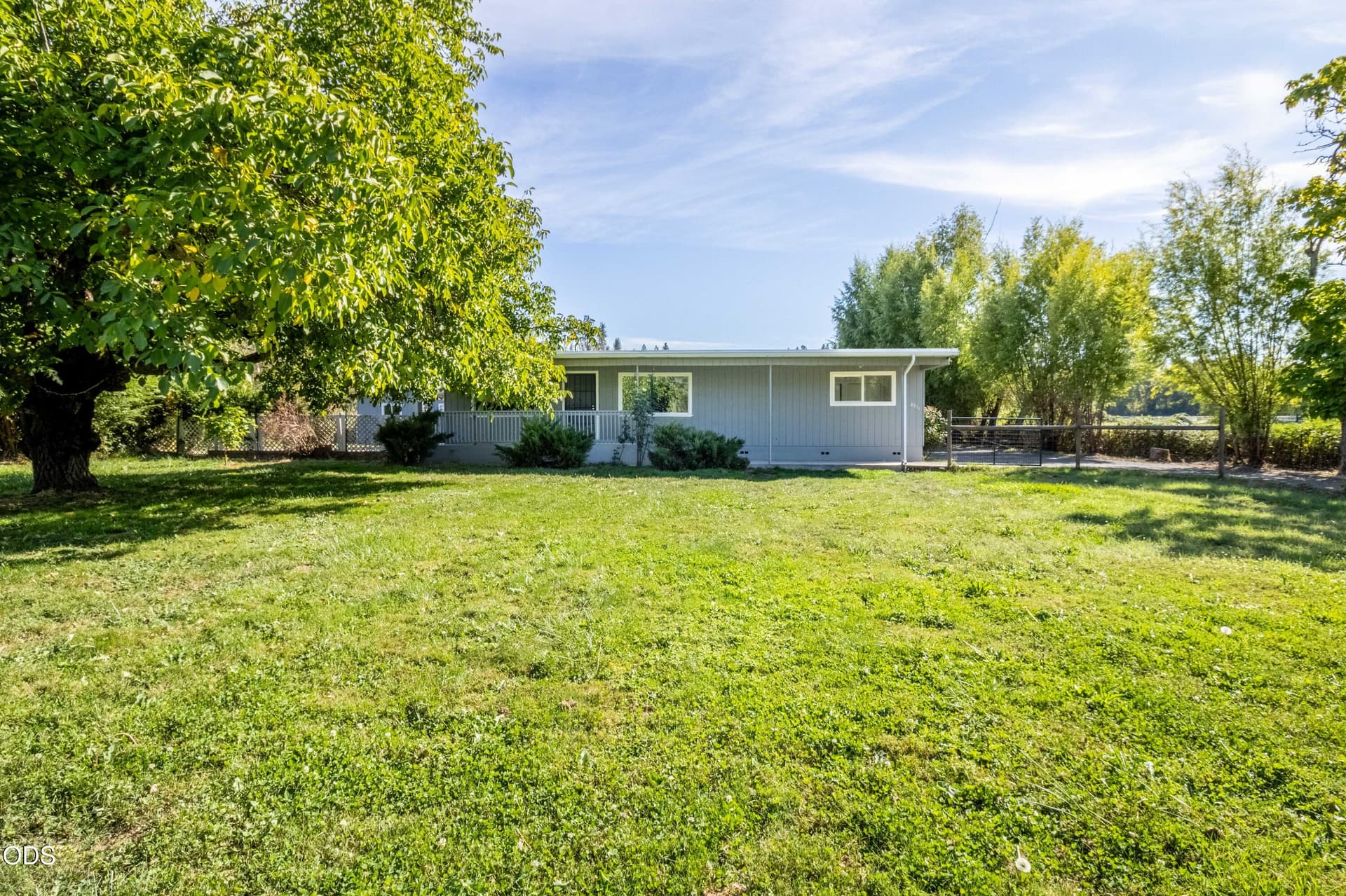 4. Photo 4 of 59, 3511 Redwood Avenue, Grants Pass, OR 97527