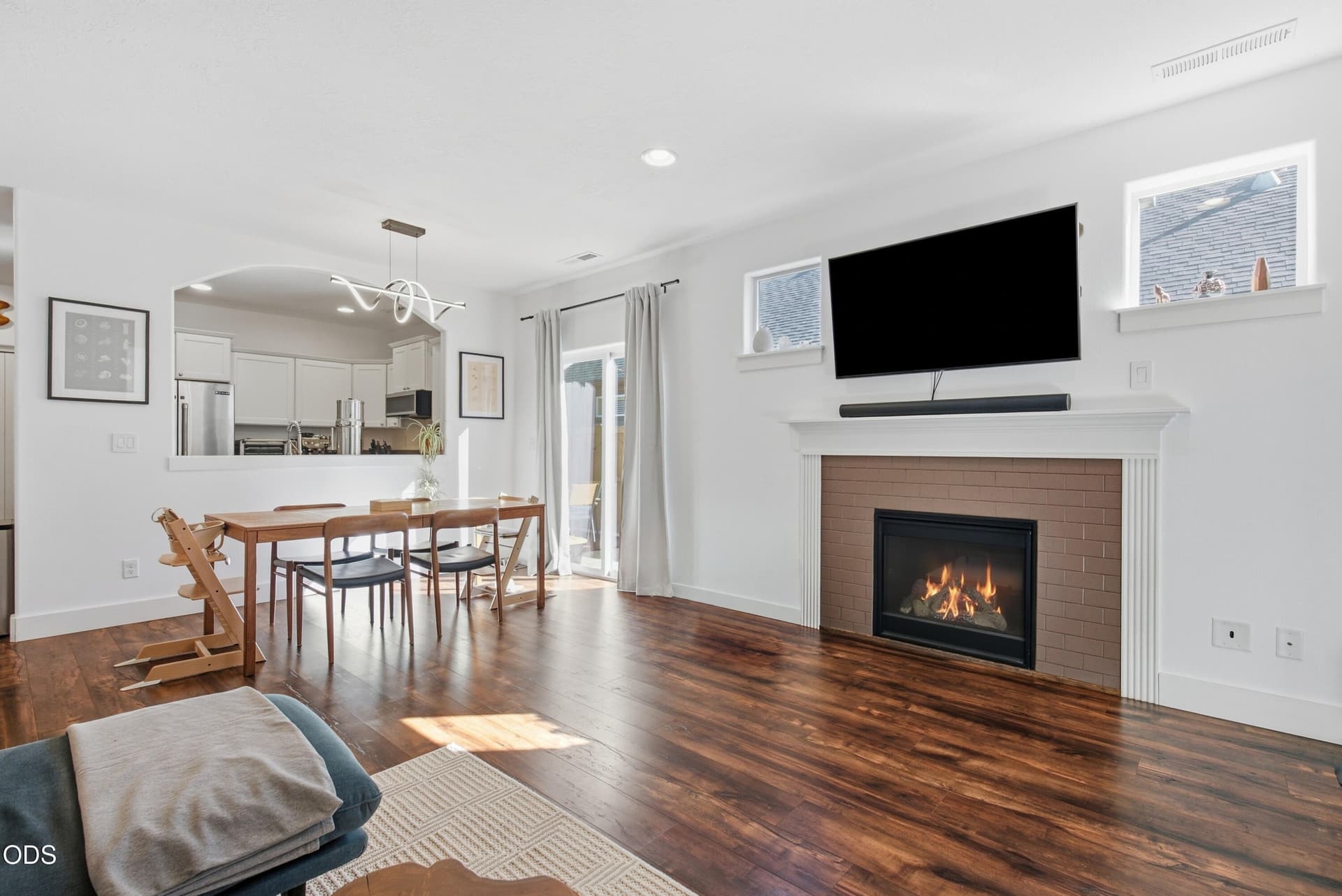 8 - 6-print-Riley-Visuals--6. Photo 5 of 35, 21124 Azalia Avenue, Bend, OR 97702