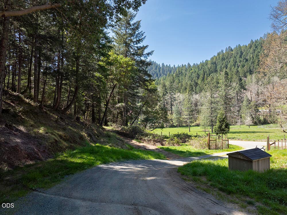 3. Photo 3 of 42, 740 Warner Road, Wolf Creek, OR 97497