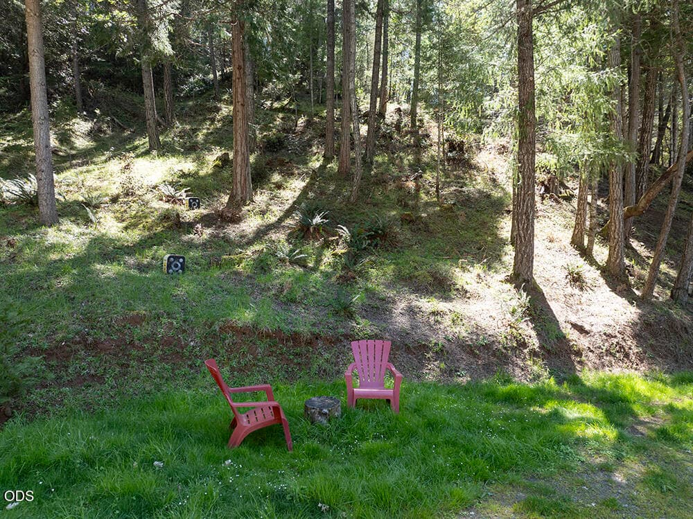 4. Photo 4 of 42, 740 Warner Road, Wolf Creek, OR 97497