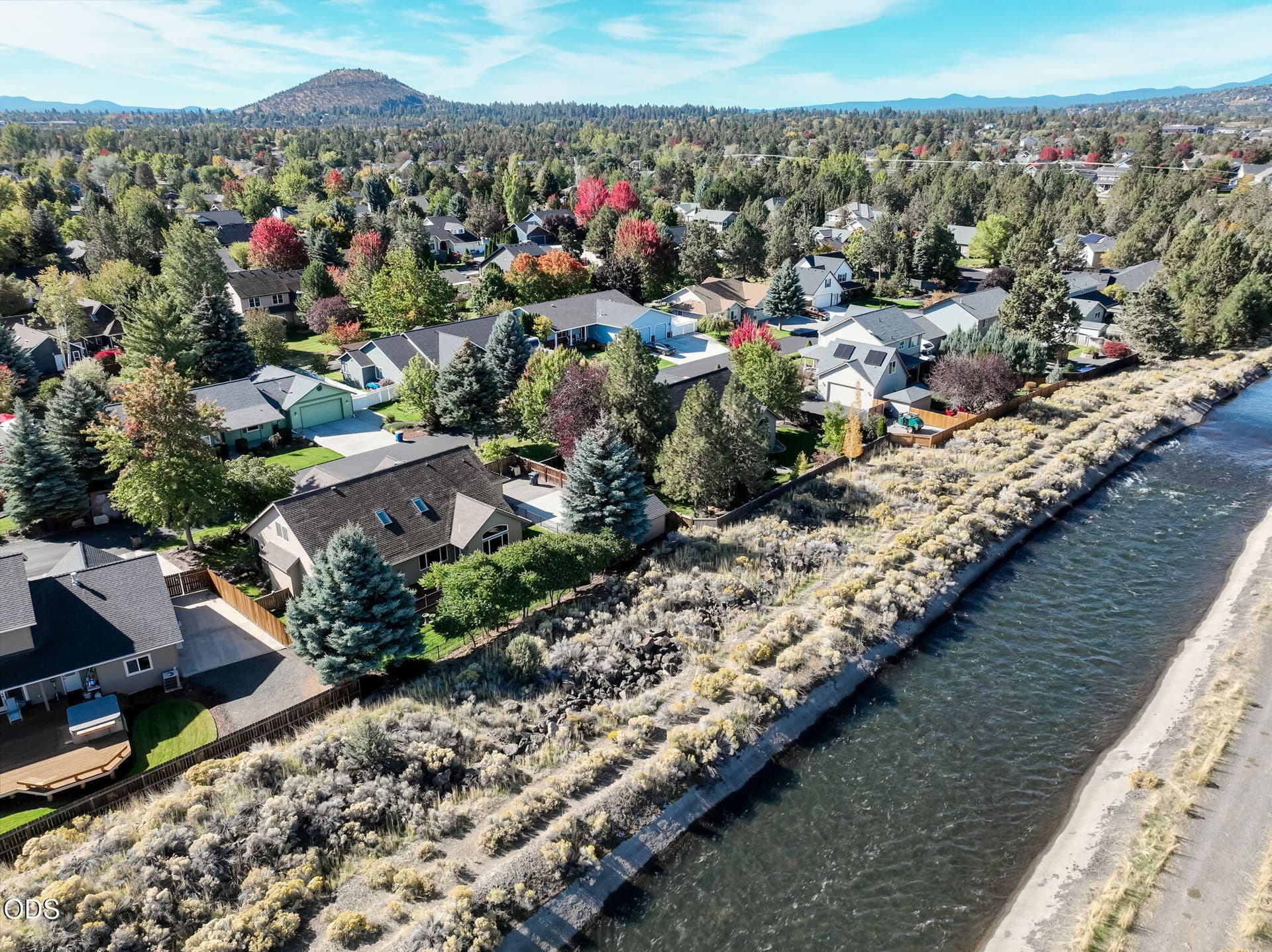 7-web-or-mls-tylerphillips.co_3349 NE St. Photo 3 of 39, 3349 NE Stonebrook Loop, Bend, OR 97701