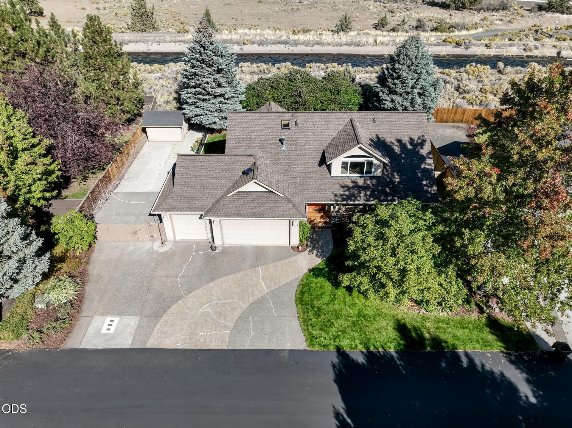11-web-or-mls-tylerphillips.co_3349 NE S. Photo 2 of 39, 3349 NE Stonebrook Loop, Bend, OR 97701