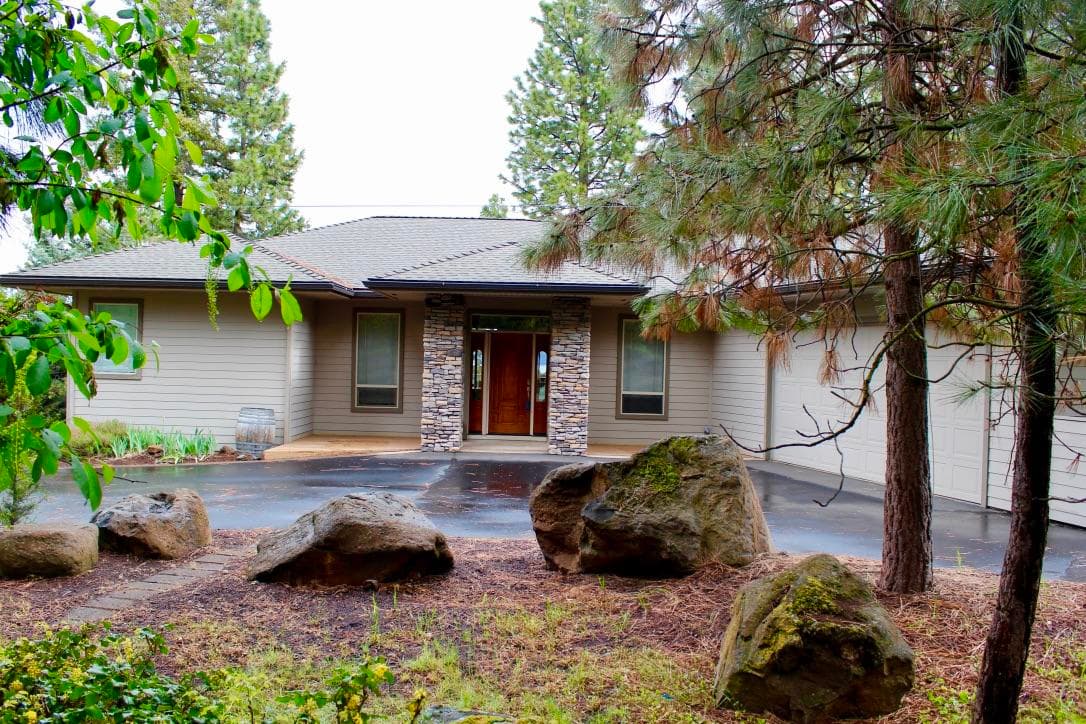 Gv5RVU7eTGiqhQmpjc+MKQ_thumb_3a6b. Photo 1 of 46, 11547 Kestrel Road, Klamath Falls, OR 97601