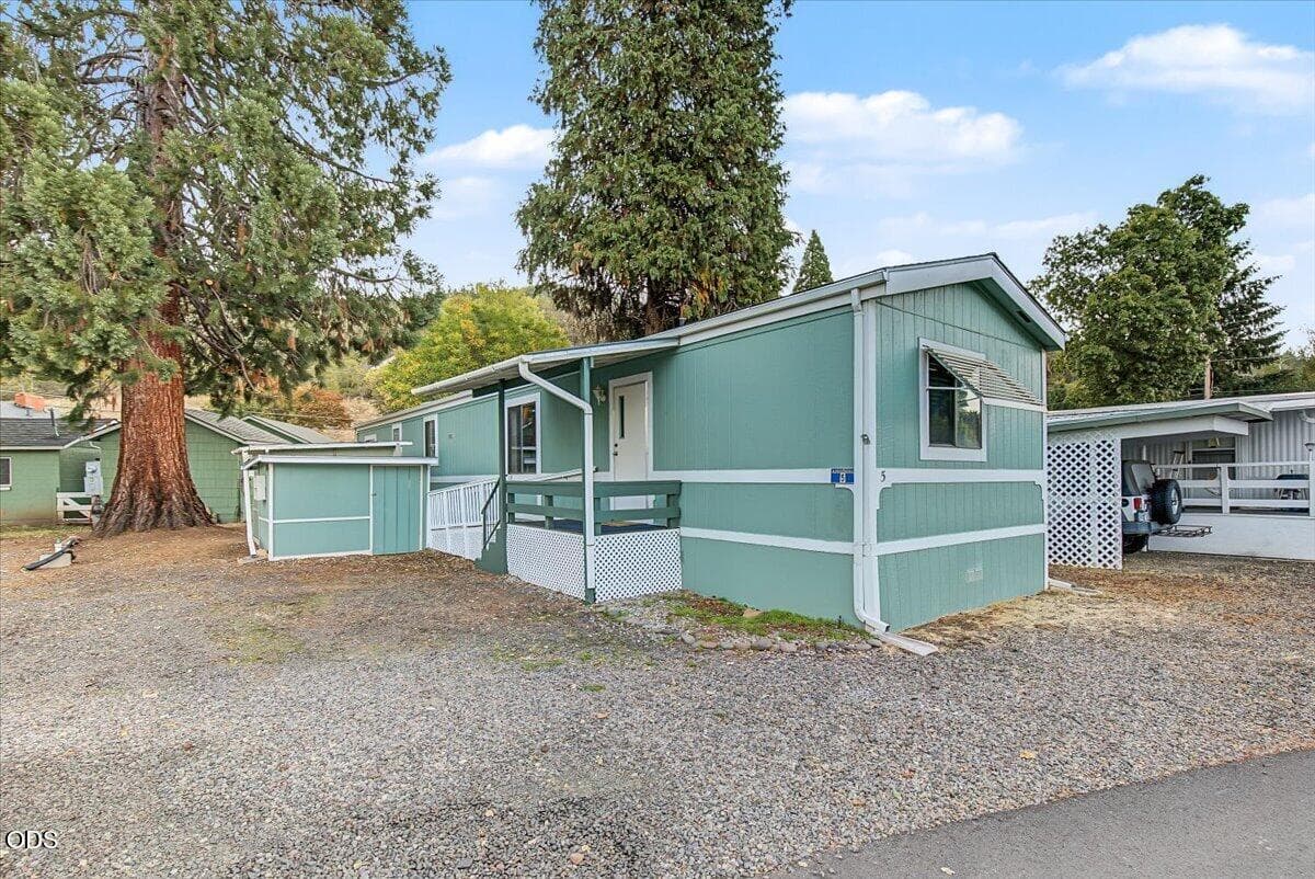 03-3. Photo 1 of 22, 7 Brophy Way Unit UNIT 5, Shady Cove, OR 97539