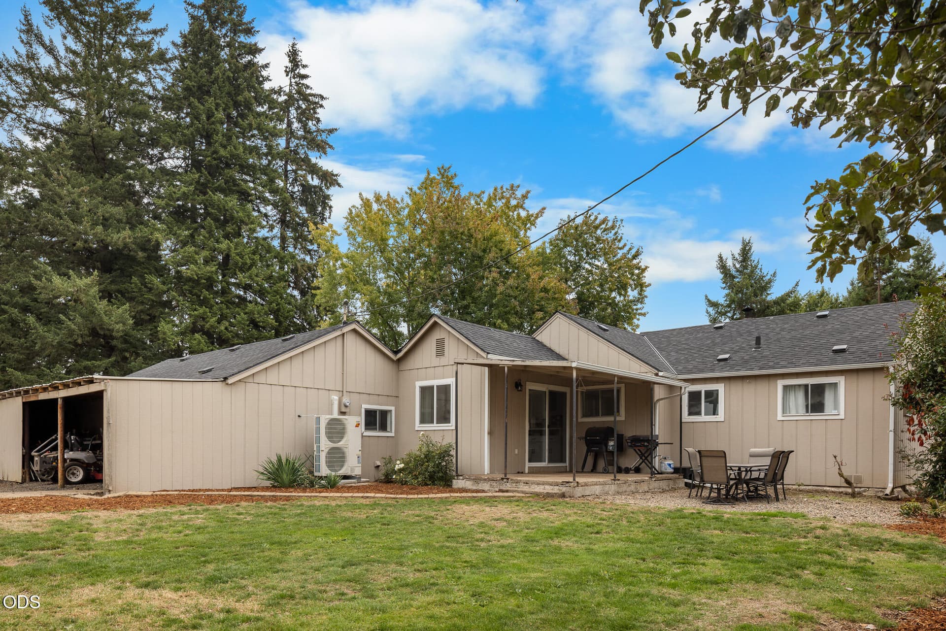 _E0A4655. Photo 4 of 48, 27321 Clear Lake Road, Eugene, OR 97402