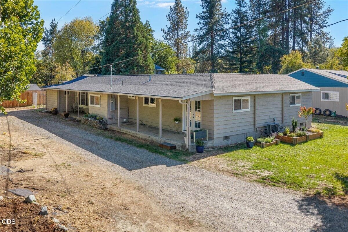 26-DJI_20261001144141_0001_D. Photo 1 of 34, 165 Laubach Lane, Grants Pass, OR 97526