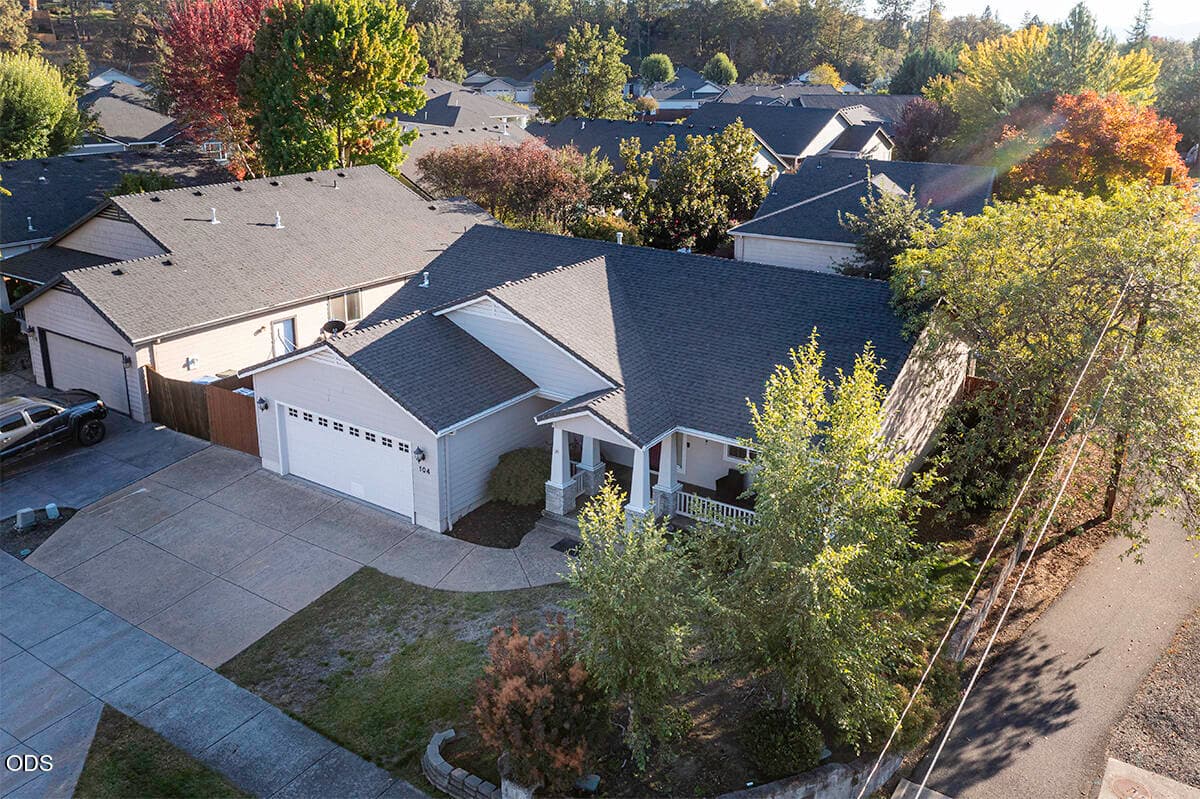 DJI_0001-HDR-Edit. Photo 3 of 37, 104 Glenwood Drive, Eagle Point, OR 97524