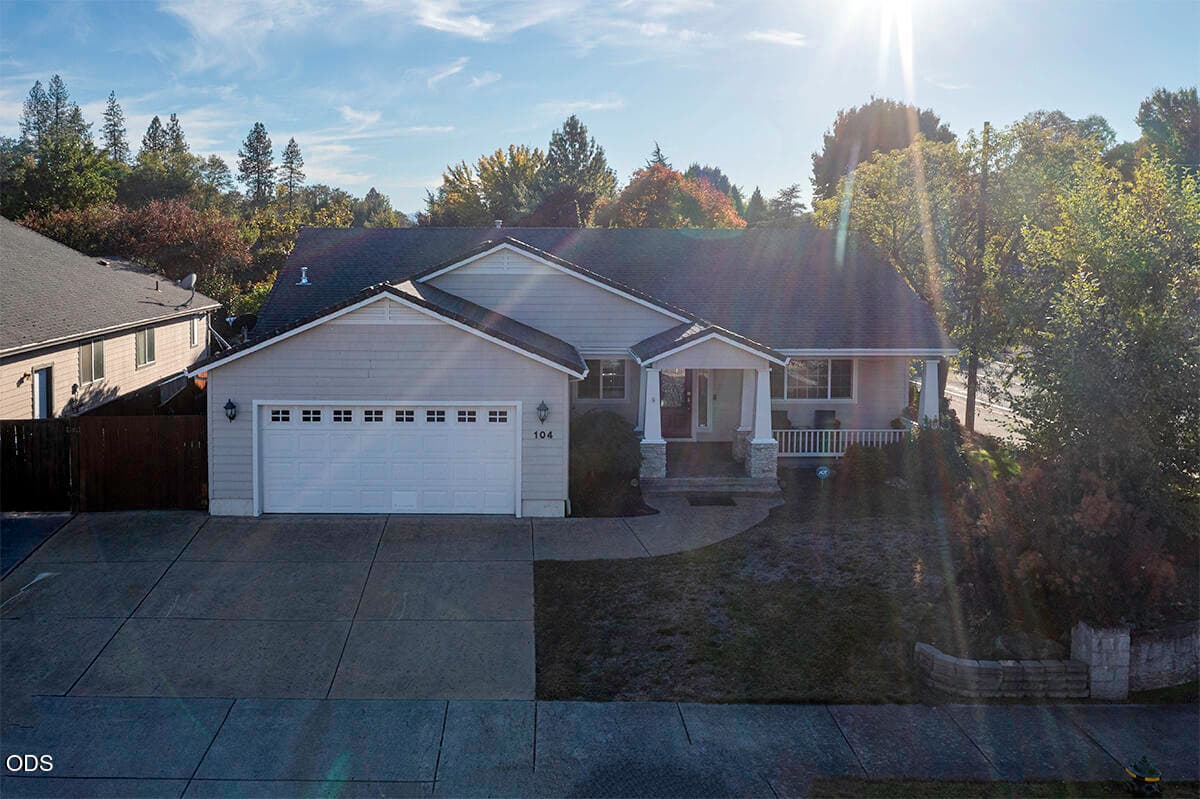 DJI_0992-HDR-Edit. Photo 2 of 37, 104 Glenwood Drive, Eagle Point, OR 97524
