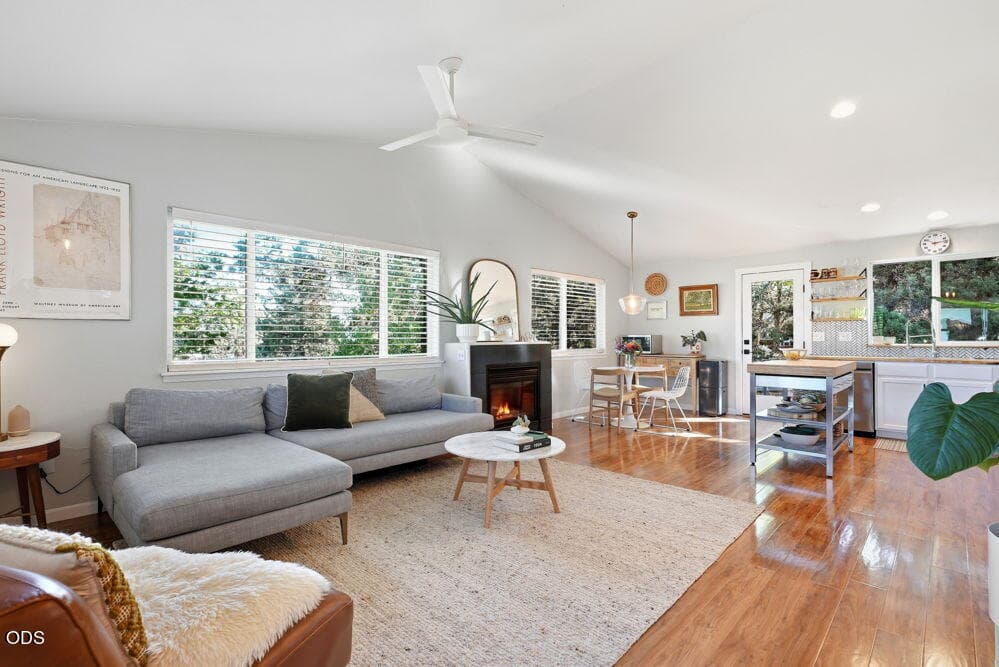 54-web-or-mls-Riley-Visuals-WebSized-7. Photo 4 of 32, 1571 NE Butler Market Road, Bend, OR 97701