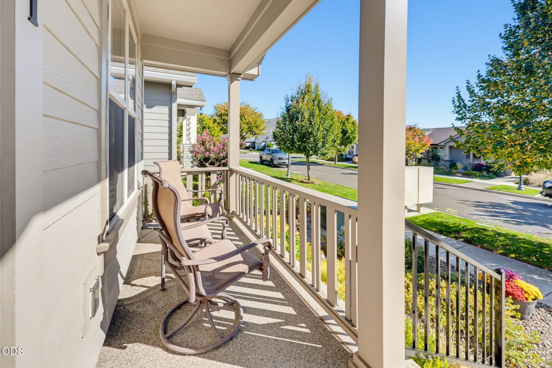 ApxSD00006 (2). Photo 4 of 34, 3851 Sunleaf Avenue, Medford, OR 97504