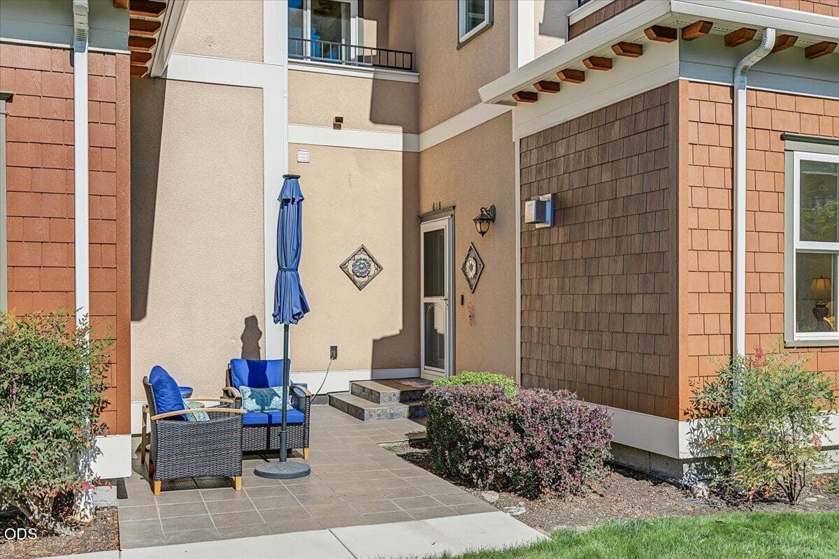04-4. Photo 4 of 33, 618 Fair Oaks Court, Ashland, OR 97520