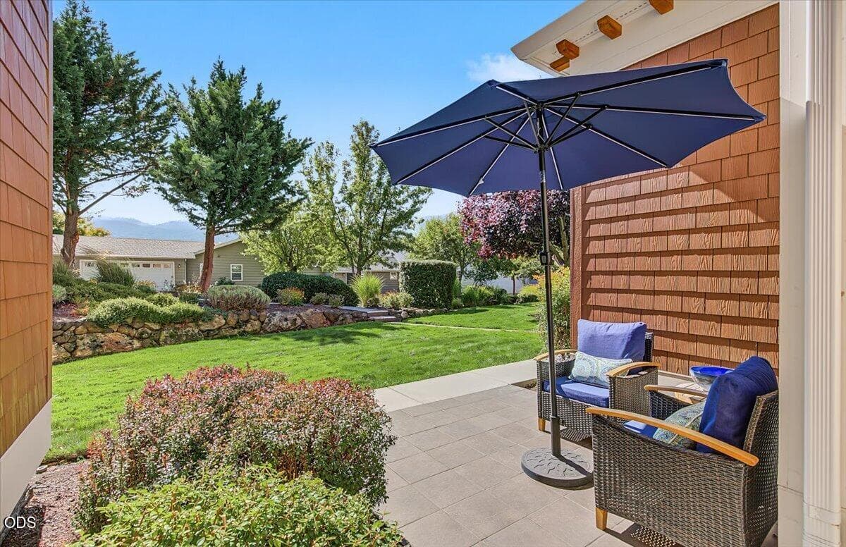 08-8. Photo 3 of 33, 618 Fair Oaks Court, Ashland, OR 97520