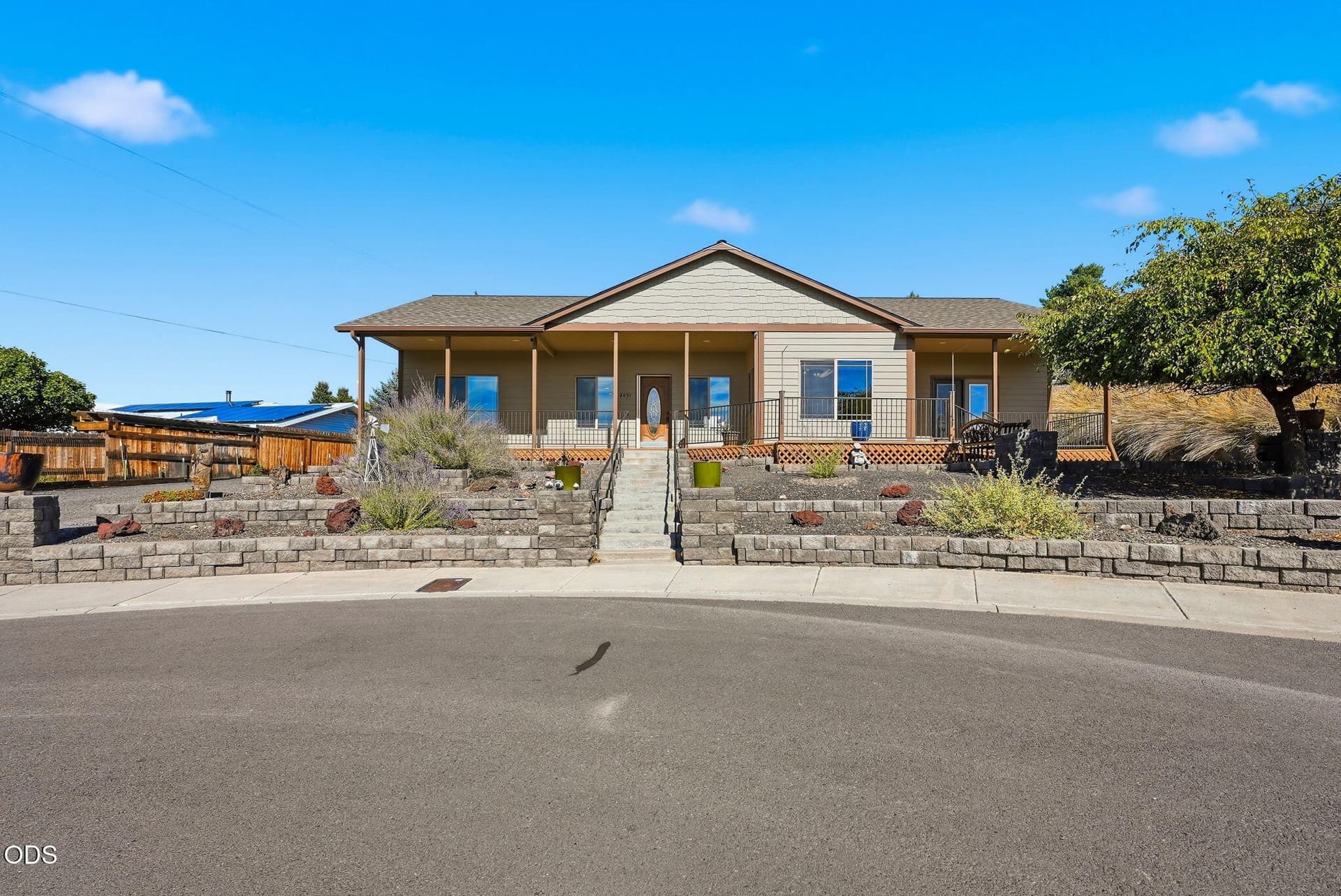 2-web-or-mls-Riley-Visuals-2. Photo 2 of 46, 2451 NE Bobbi Place, Prineville, OR 97754